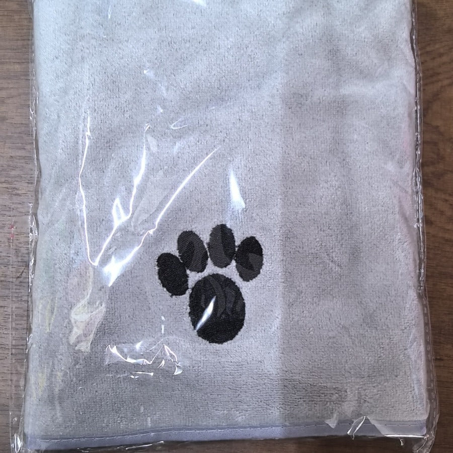 Quick-dry microfiber bath towel for dogs and cats, view 6