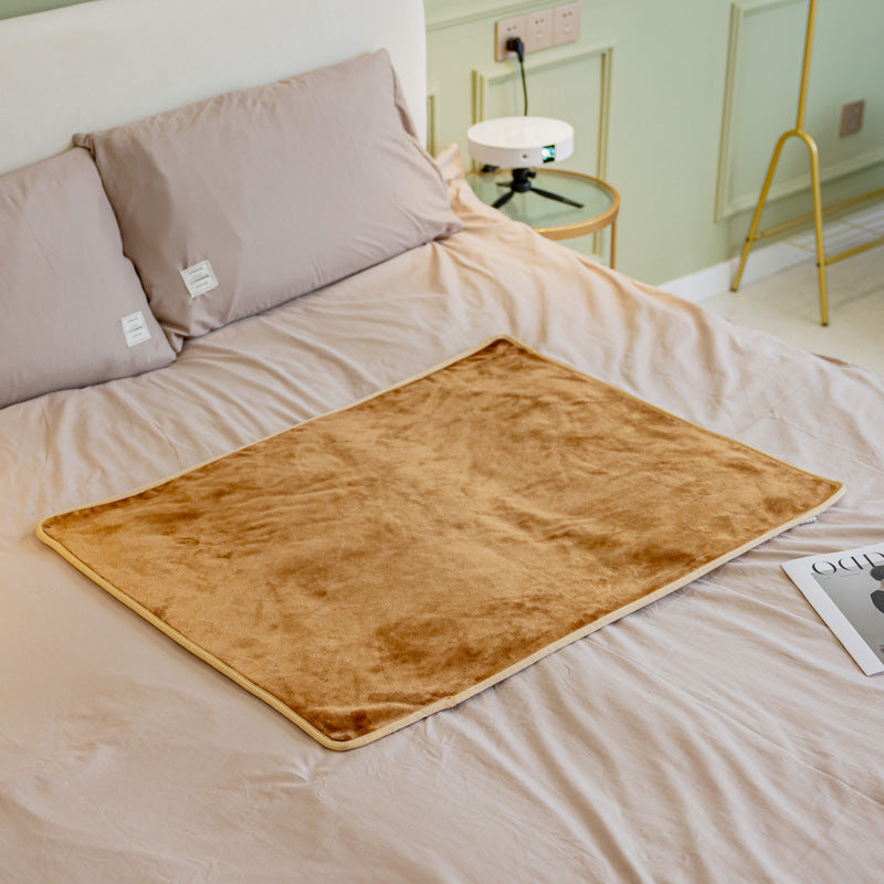 Thick waterproof lamb fleece dog blanket, view 3