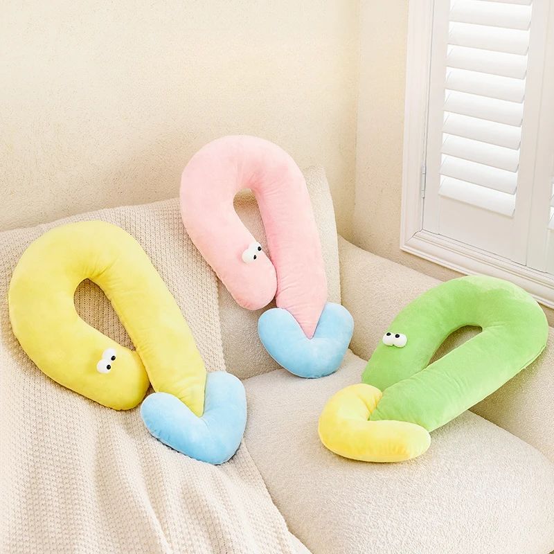 Soft pet neck pillow with sleepy cat-eye design, view 2